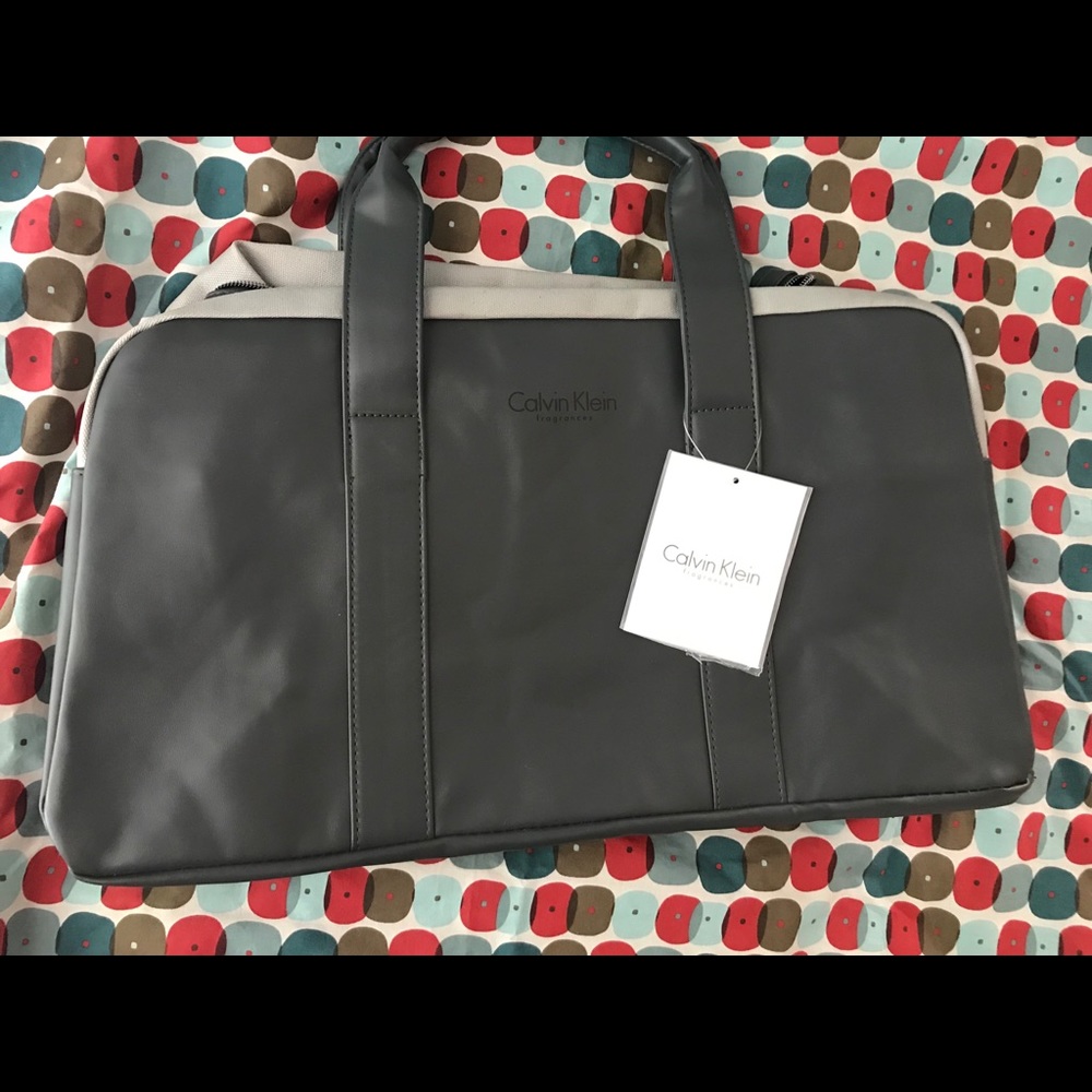 NWT Calvin Klein Two Tone Gray Duffle Bag